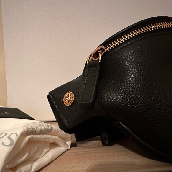 VERSACE Grained Calfskin Vanitas Medea Belt Bag Black (UNISEX) - Picture 10 of 16